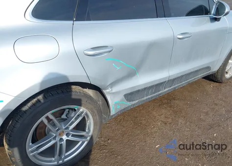 2016 Porsche Macan S z USA, uszkodzony, nr VIN WP1AB2A51GLB40473